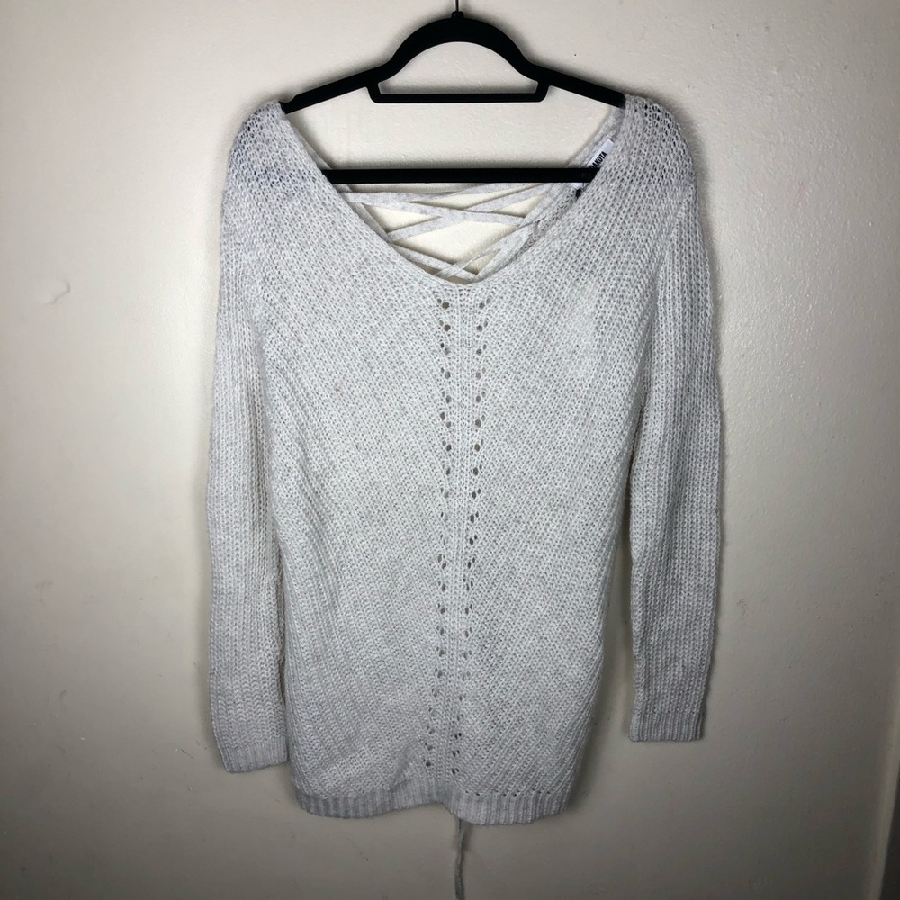 BB Dakota sweater